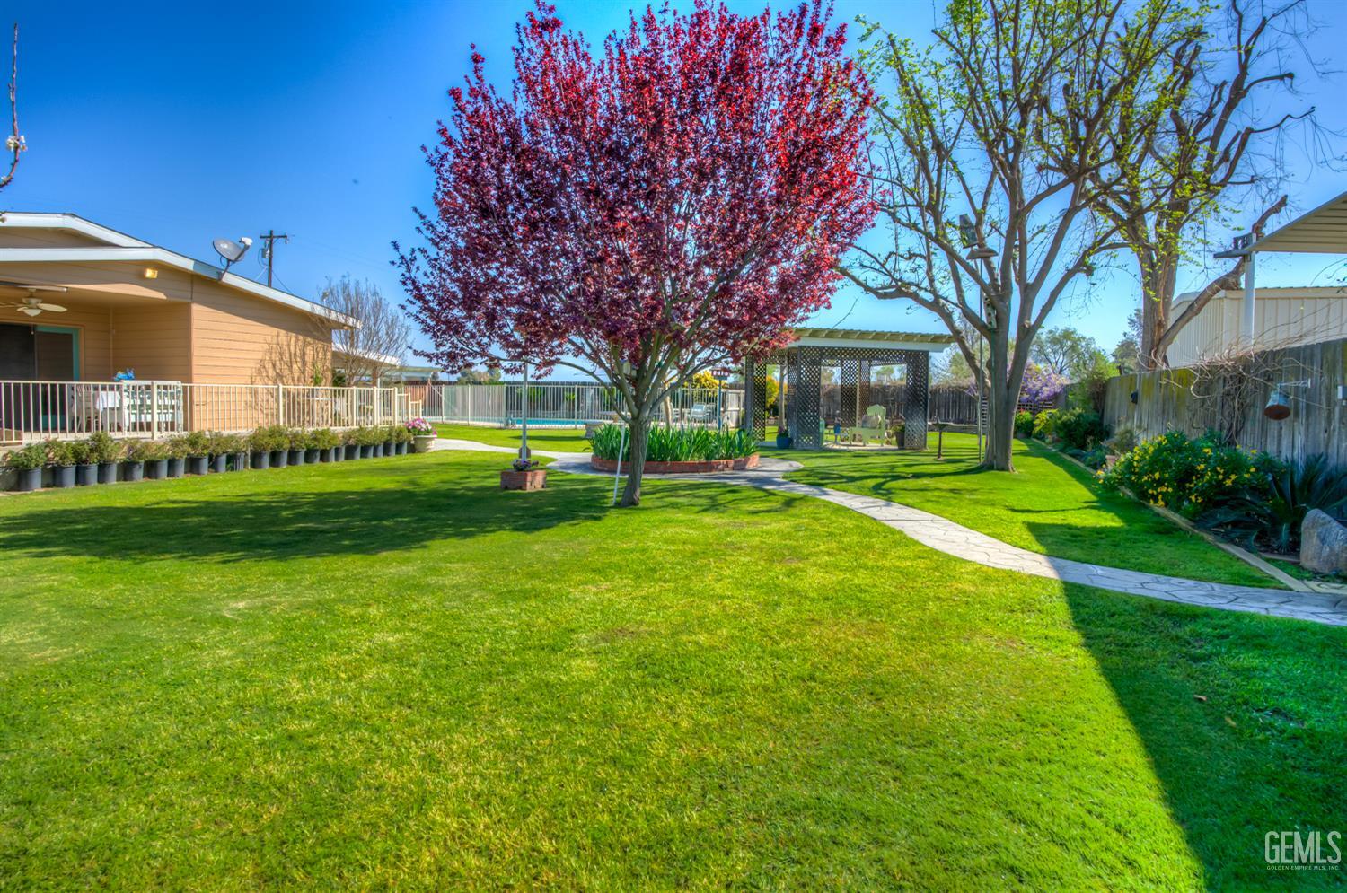 10115 Stenderup Avenue — photo 50