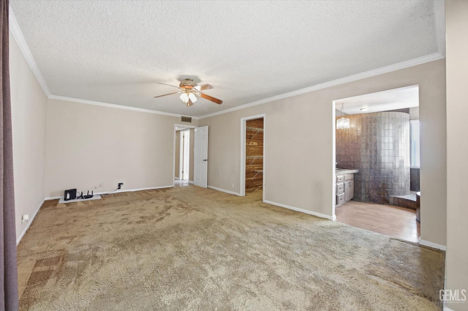 7700 Las Cruces Avenue — photo 30
