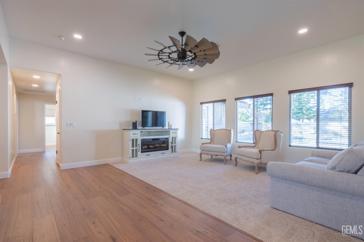 11502 Martinsville Avenue — photo 5