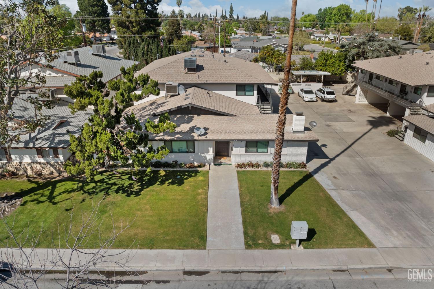 6206 Stockdale Highway — photo 22