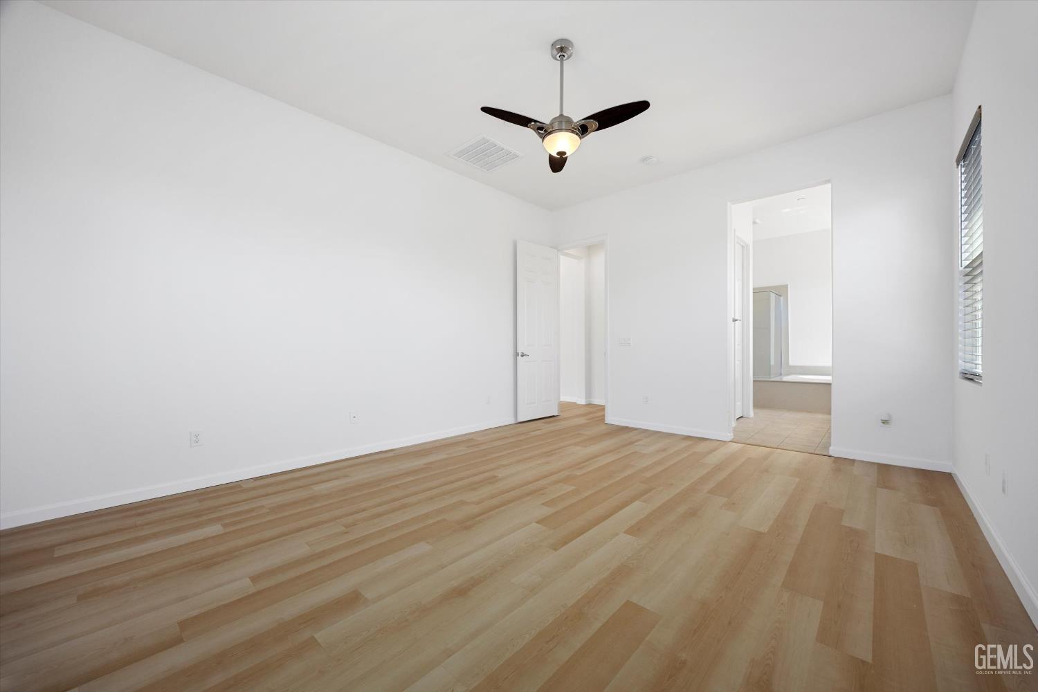9702 Petersburg Place — photo 22