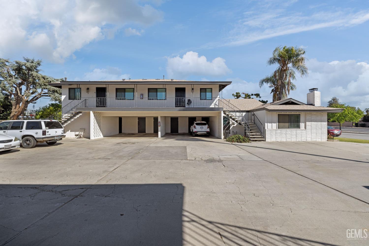 6206 Stockdale Highway — photo 11