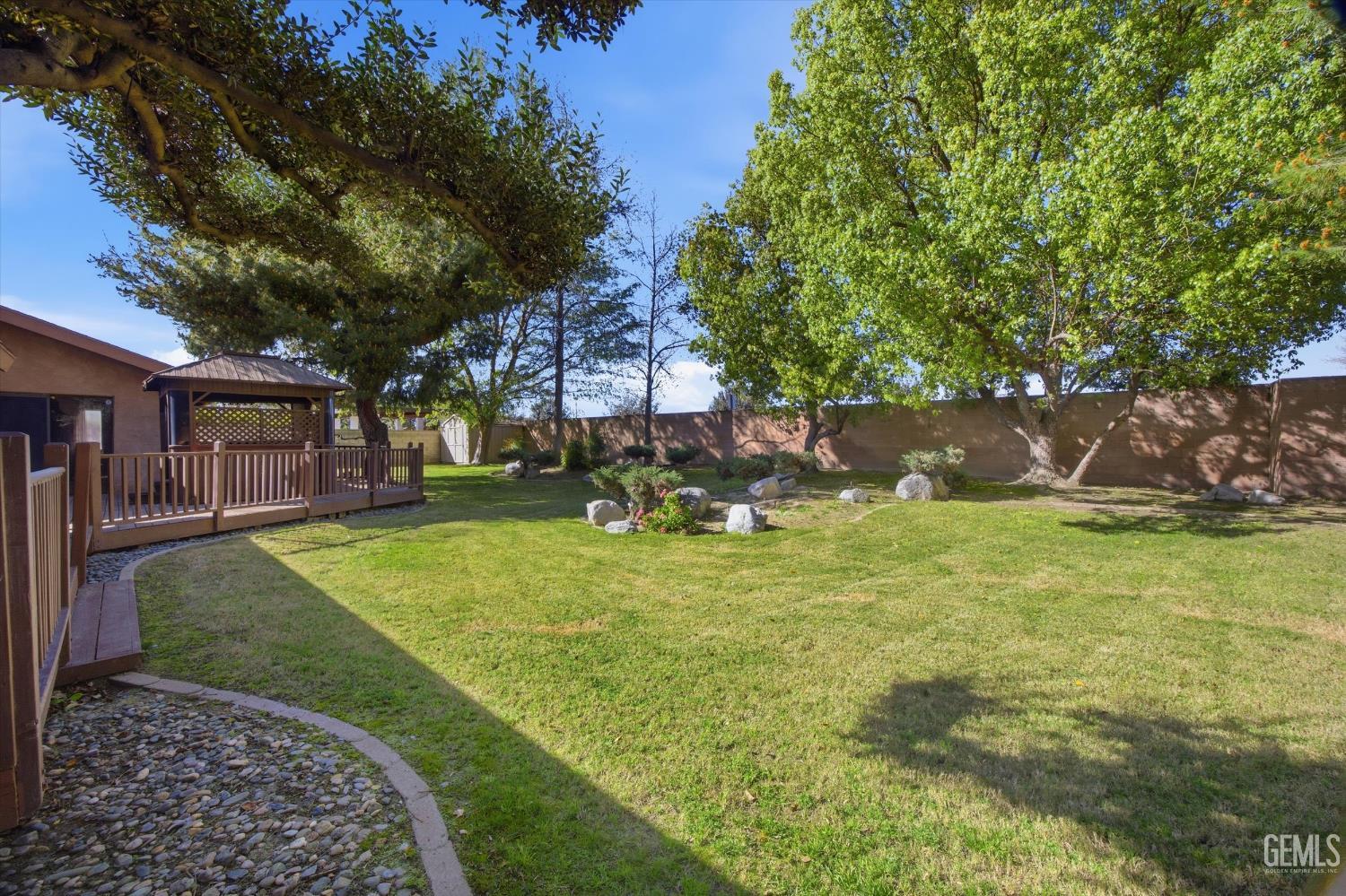 7700 Las Cruces Avenue — photo 51