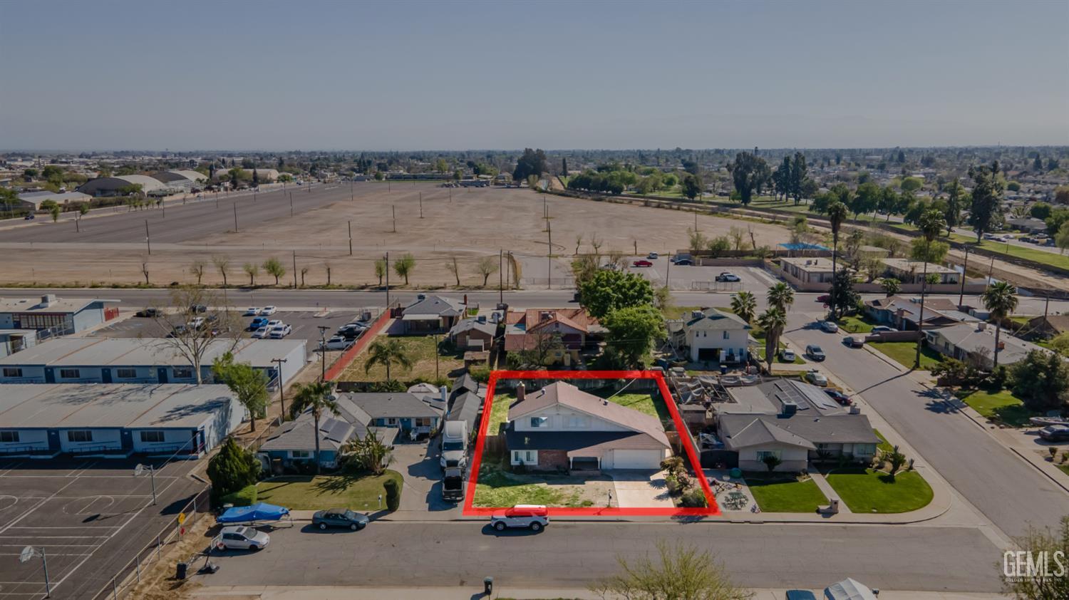 1105 Arena Way — photo 32