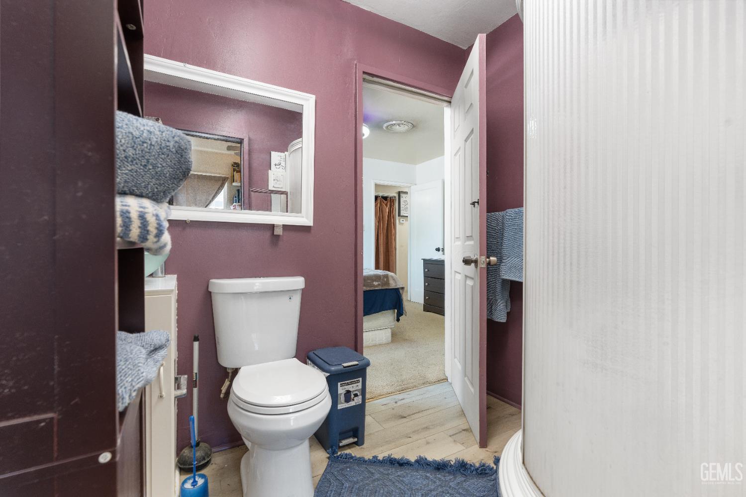 2615 Truxtun Avenue — photo 14