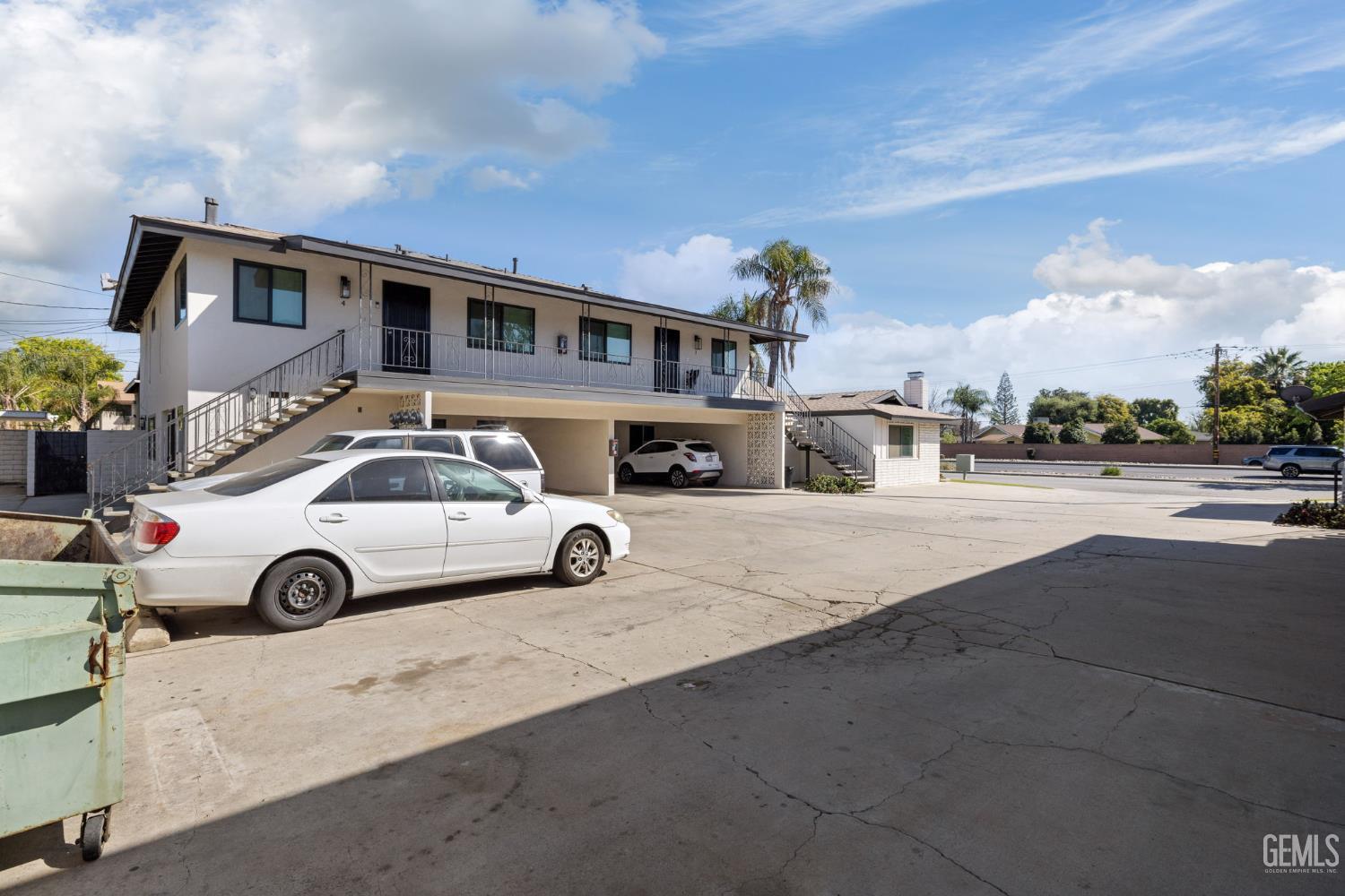 6206 Stockdale Highway — photo 12