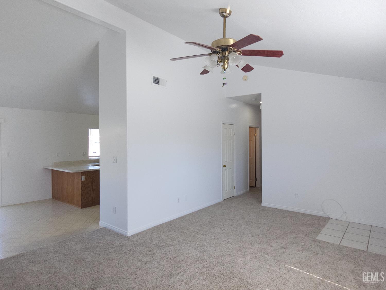 5226 San Mateo Drive — photo 4