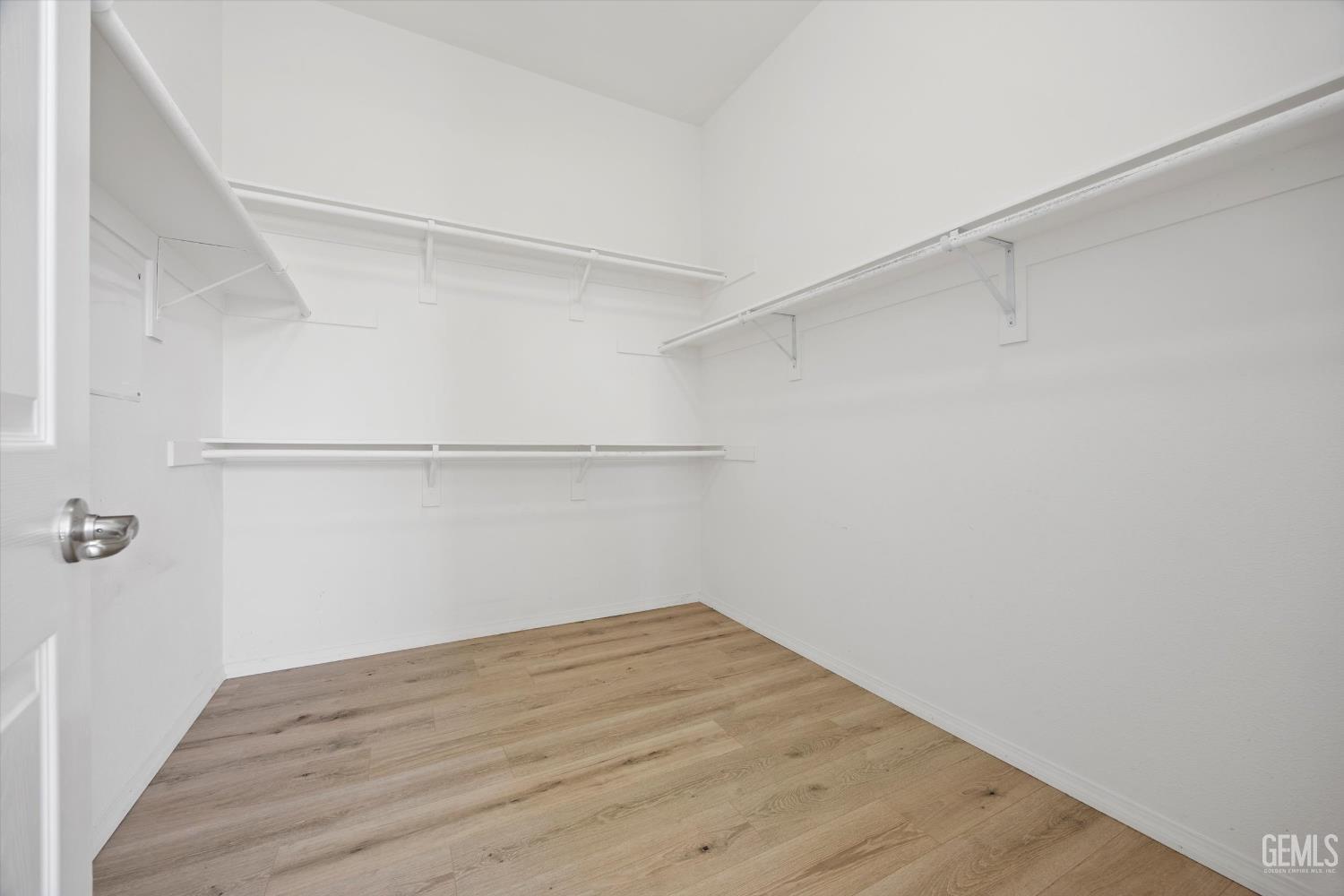 9702 Petersburg Place — photo 25