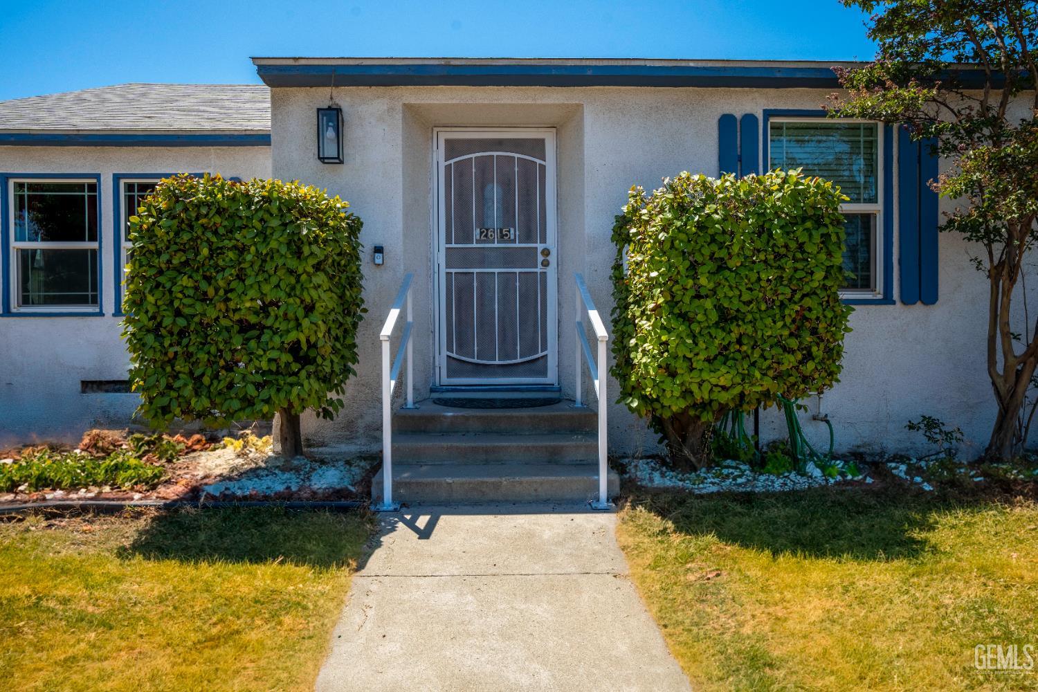 2615 Truxtun Avenue — photo 30