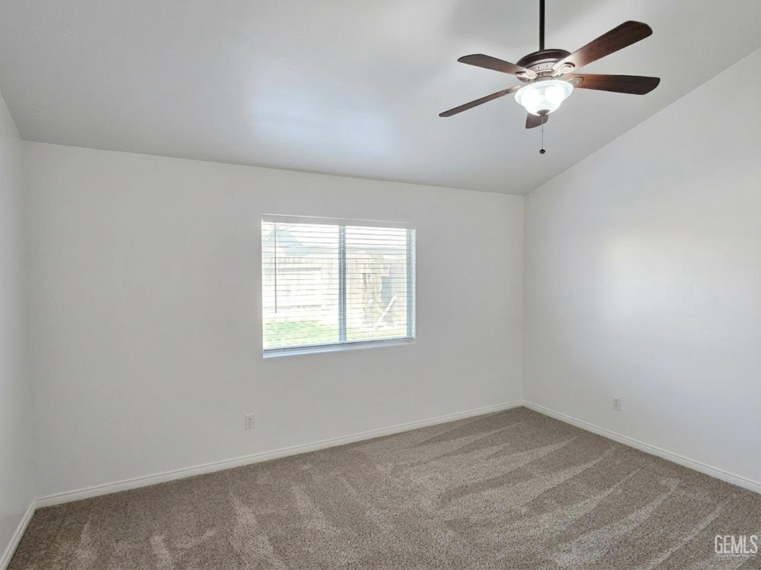 5226 San Mateo Drive — photo 14
