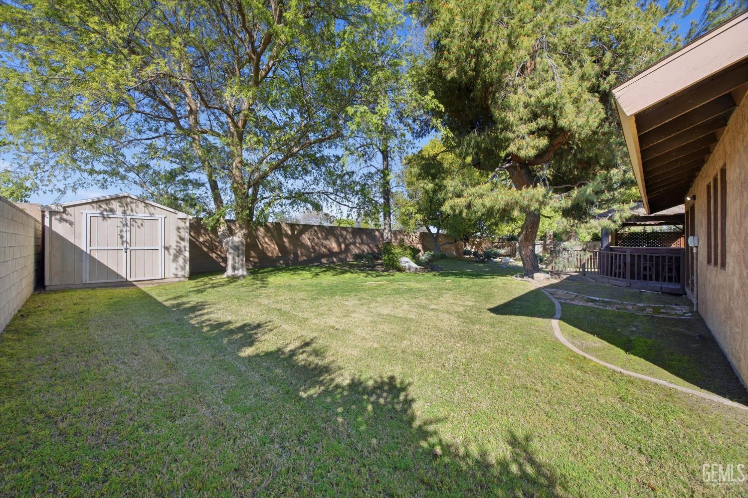 7700 Las Cruces Avenue — photo 54