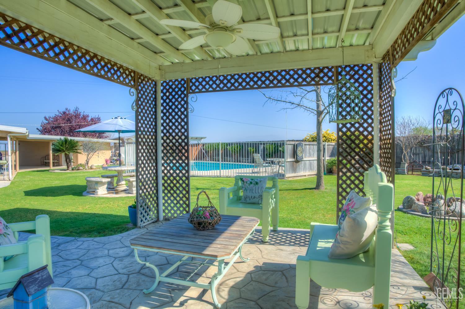 10115 Stenderup Avenue — photo 38