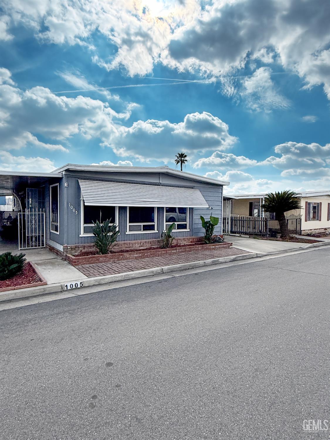 1005 Crown Avenue — photo 3