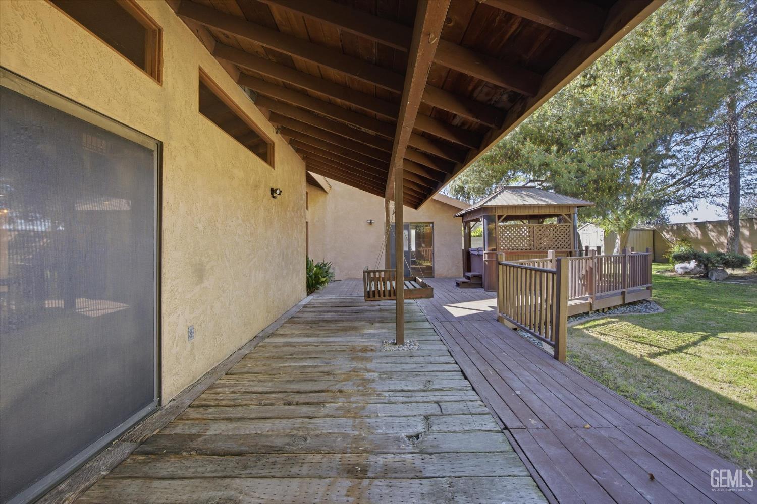 7700 Las Cruces Avenue — photo 49