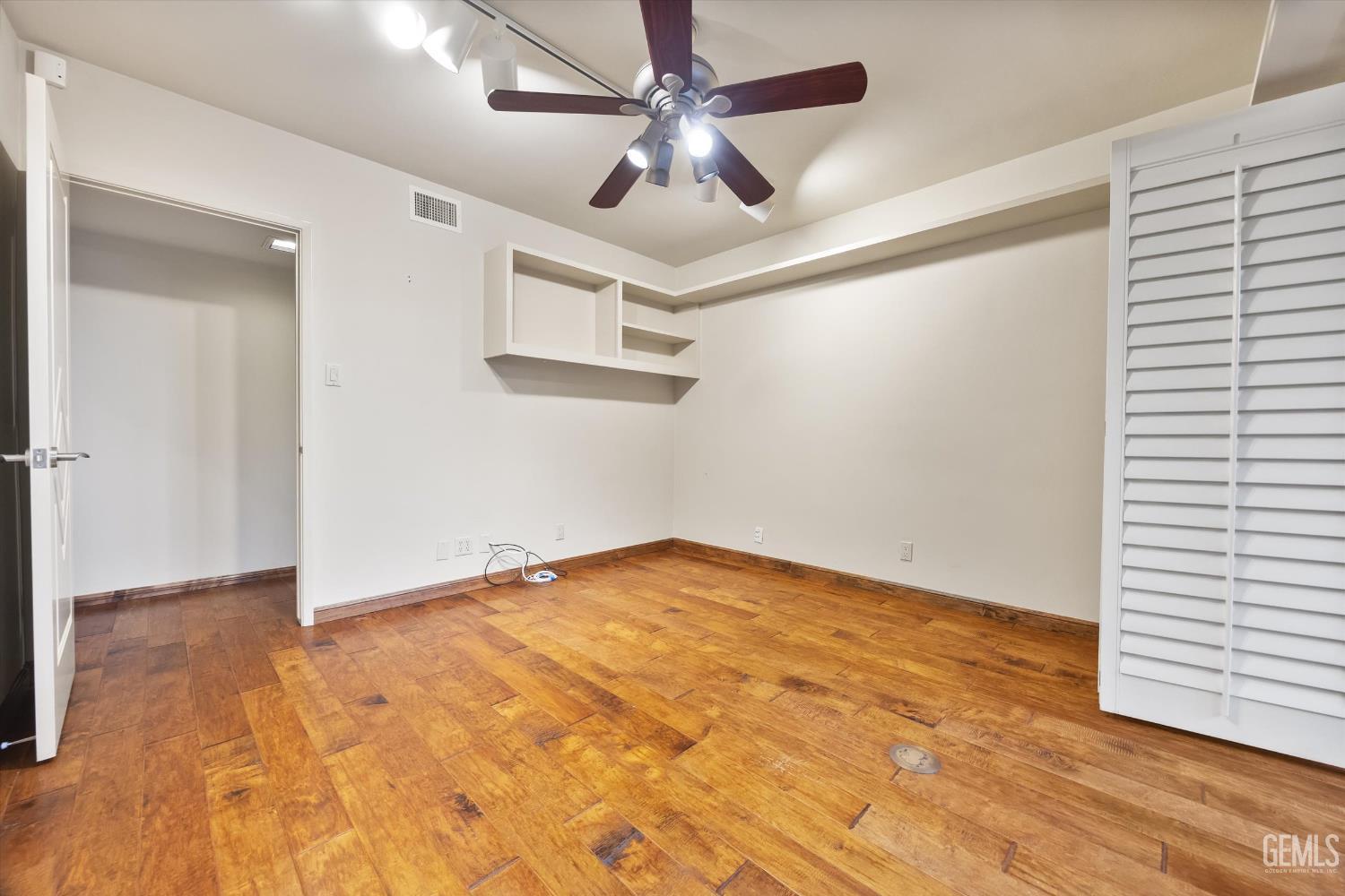 1812 Country Club Drive — photo 33