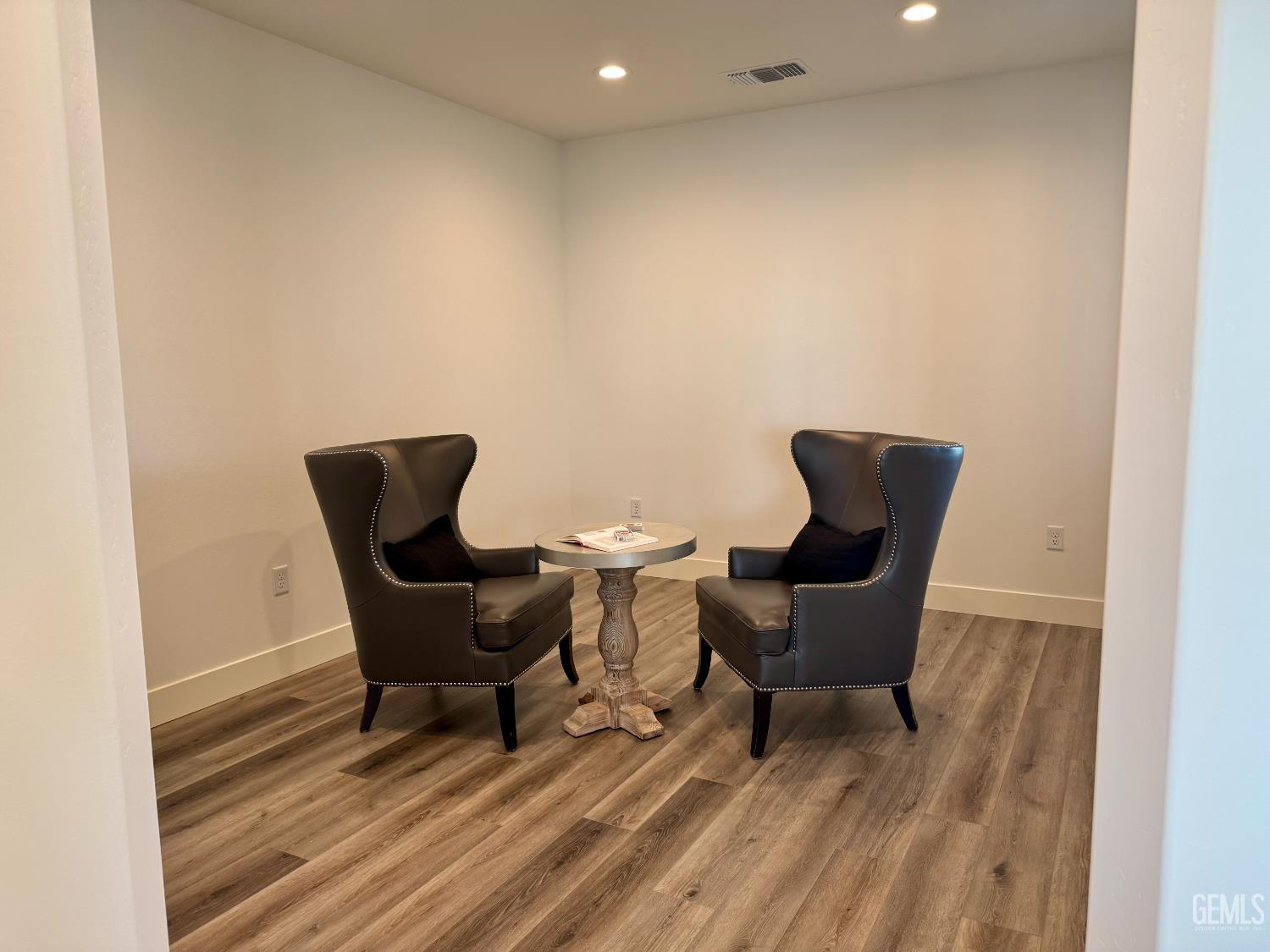 14709 Rutherford Park Ave — photo 10