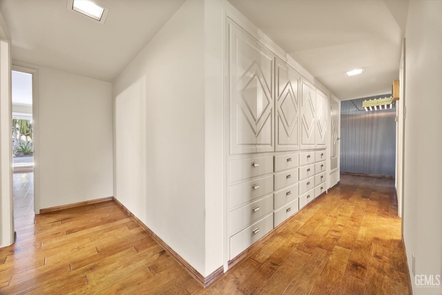 1812 Country Club Drive — photo 37