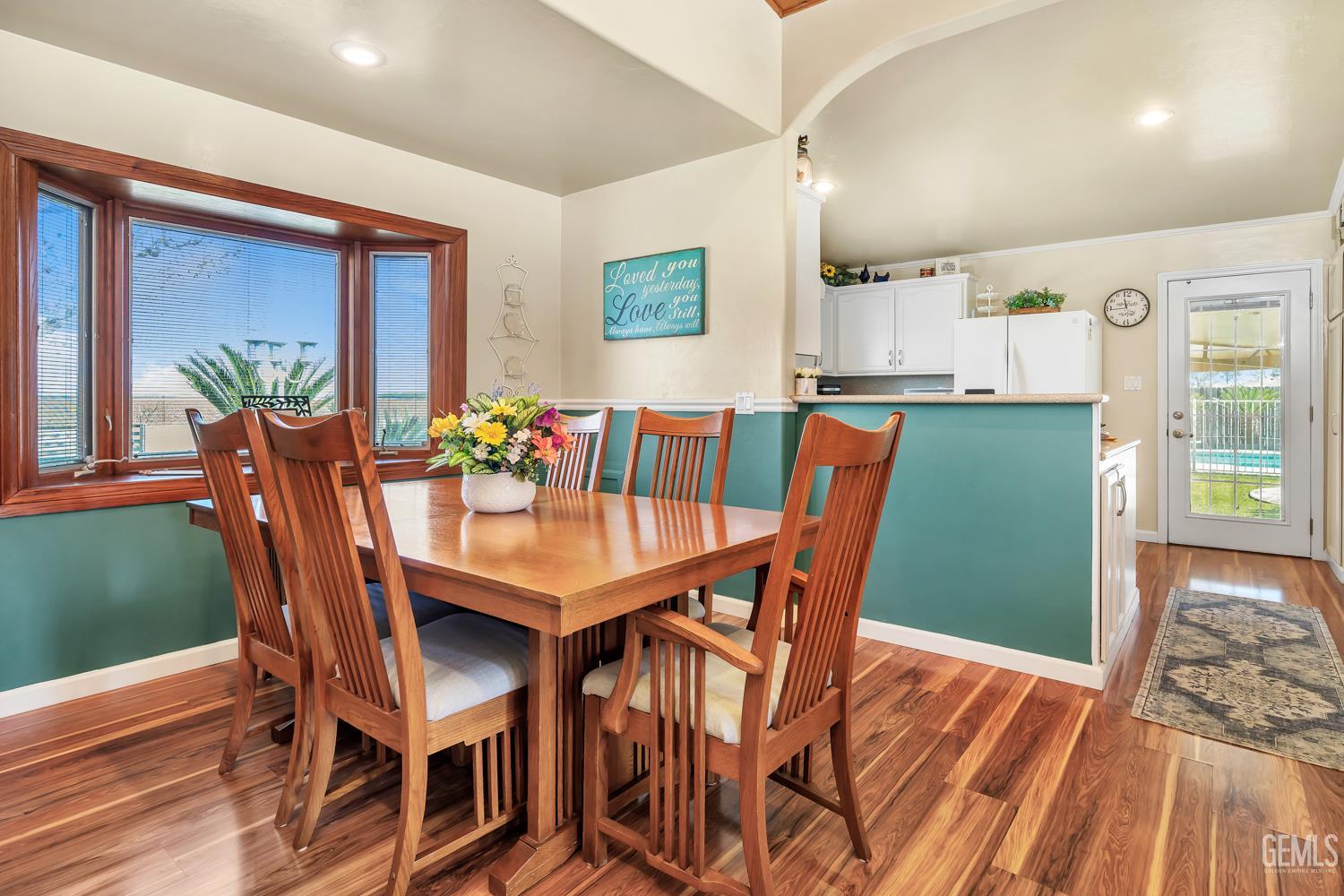 10115 Stenderup Avenue — photo 10