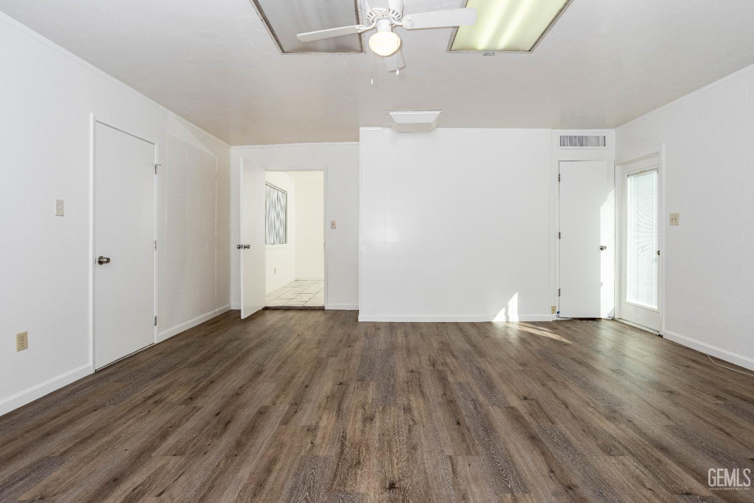 1105 Arena Way — photo 20