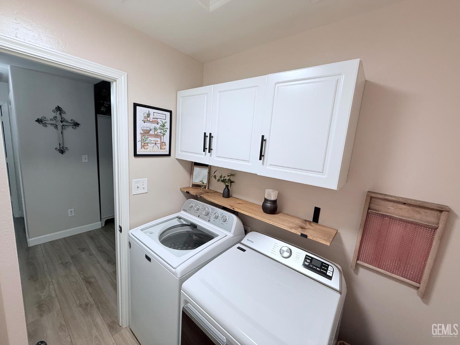 329 W Pilot Avenue — photo 17