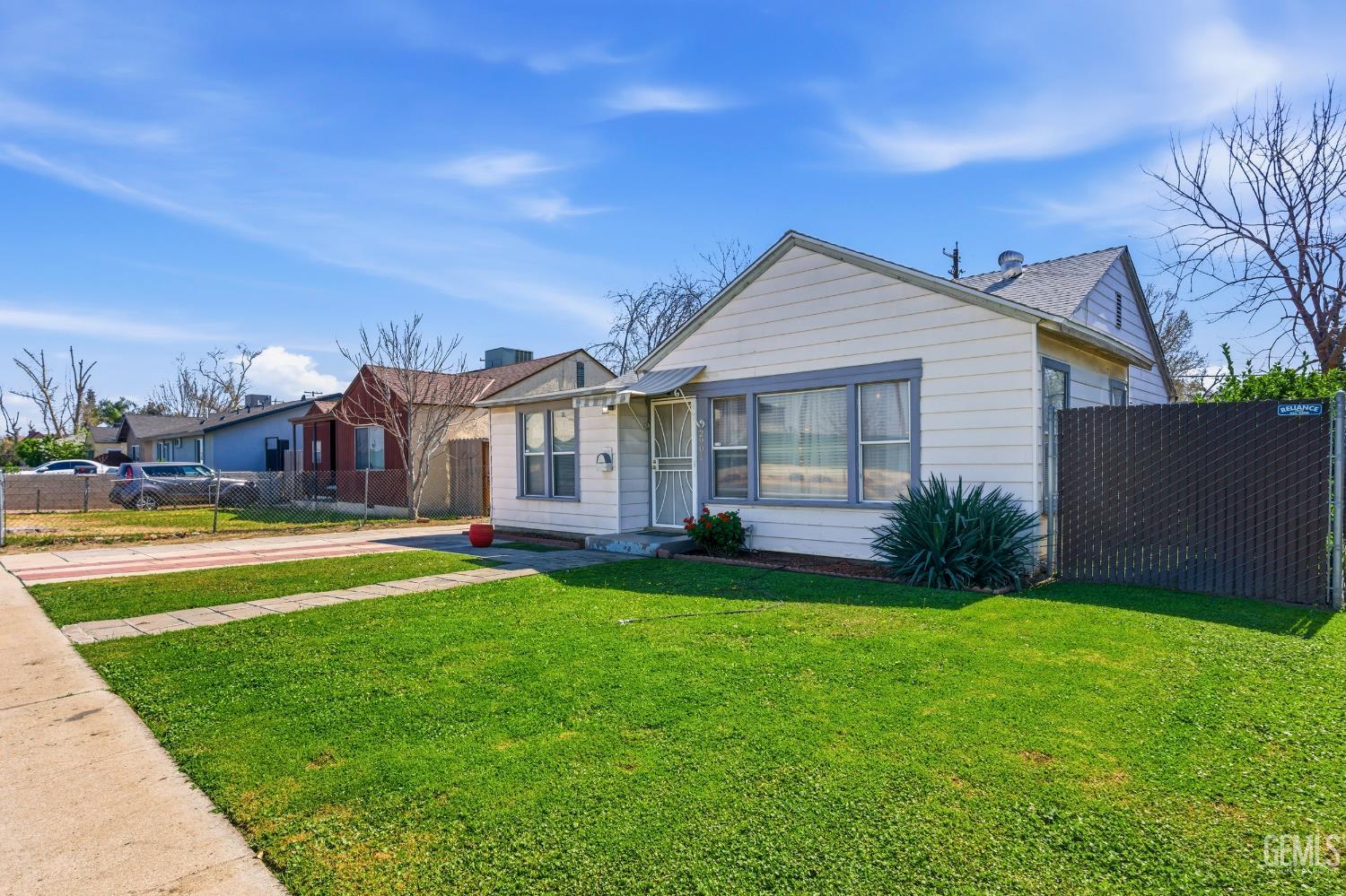 2901 California Avenue — photo 5