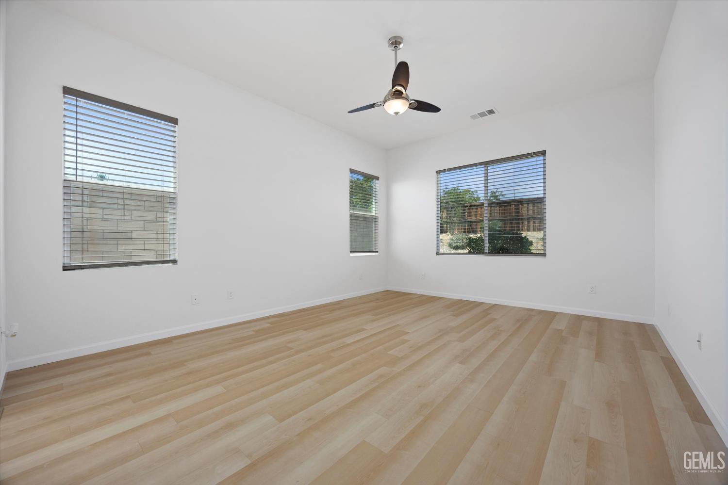 9702 Petersburg Place — photo 21