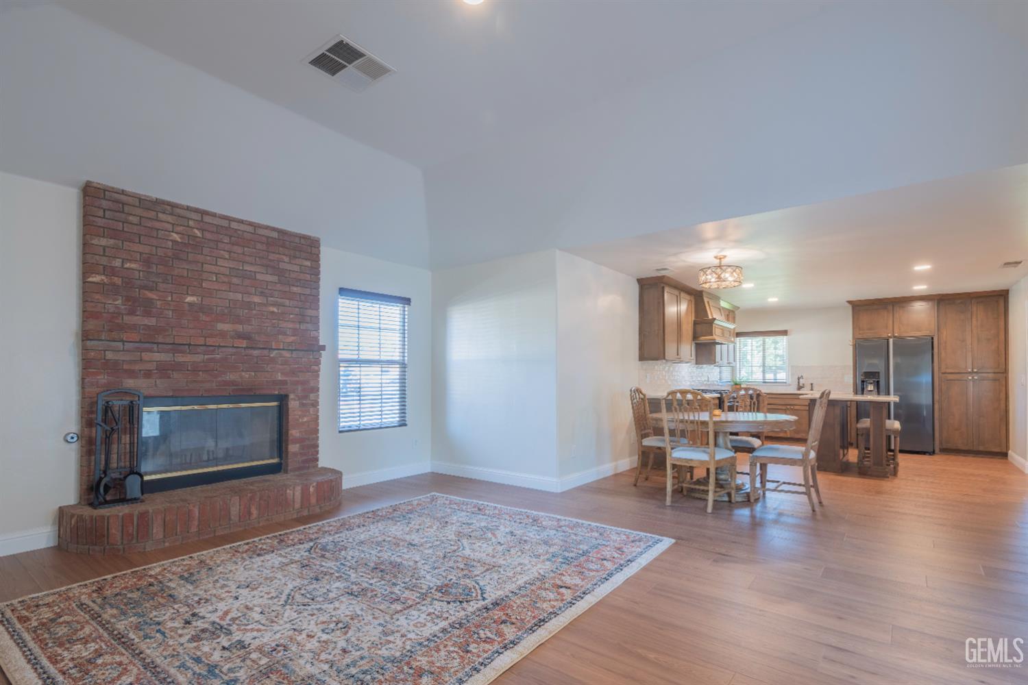 11502 Martinsville Avenue — photo 14