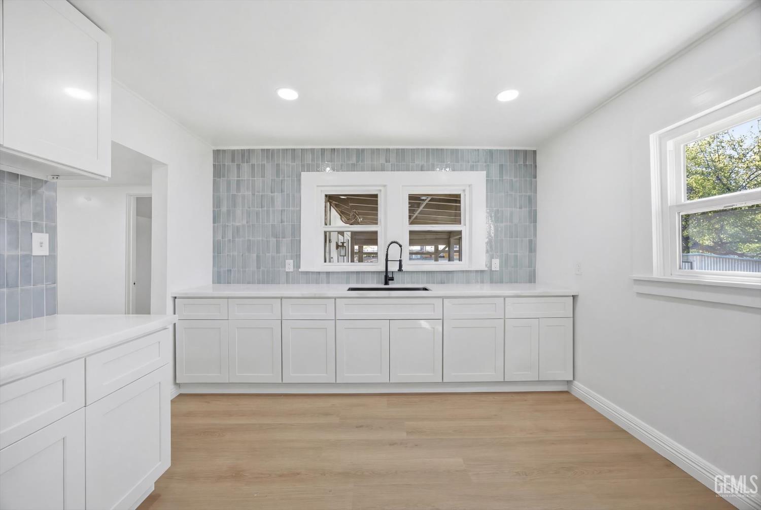 1615 Owens Street — photo 16