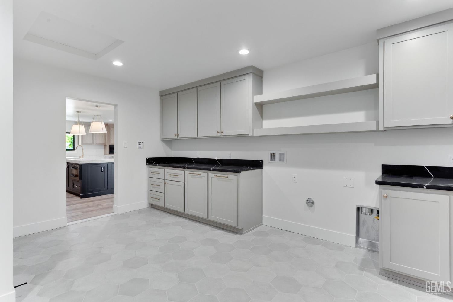 6600 Kane Way — photo 93