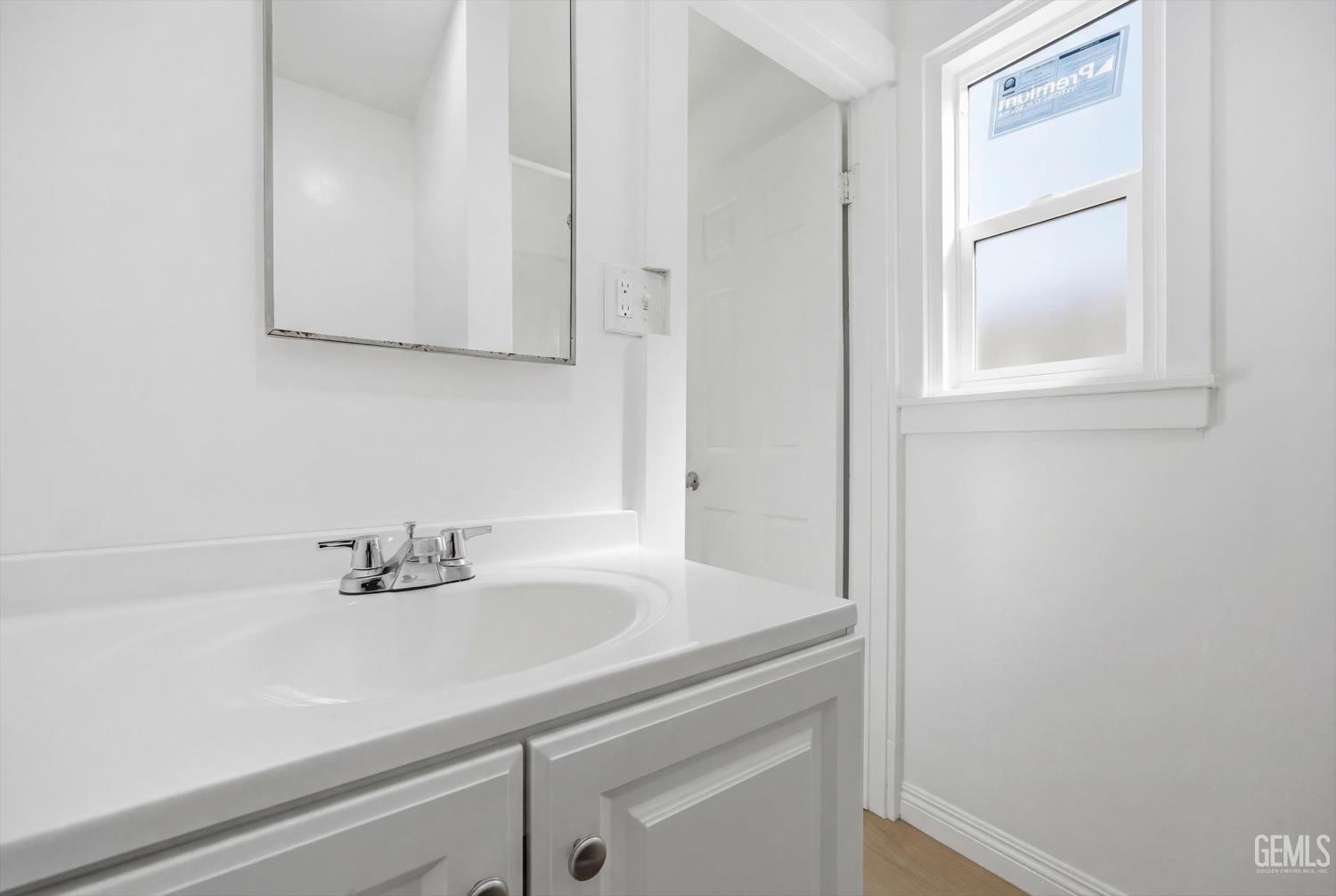 1615 Owens Street — photo 25