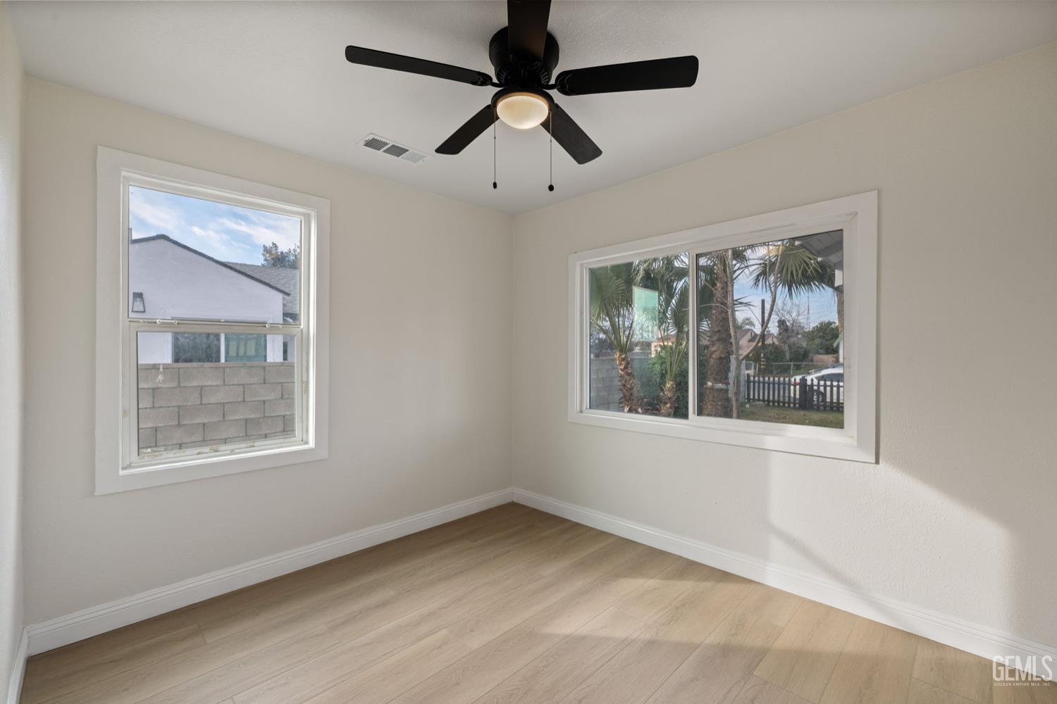 215 8th Street, Bakersfield, CA 93304 — photo 26