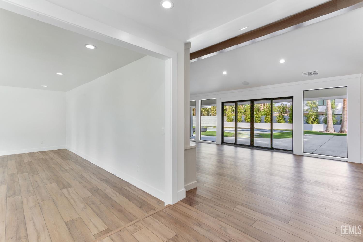 6600 Kane Way — photo 17