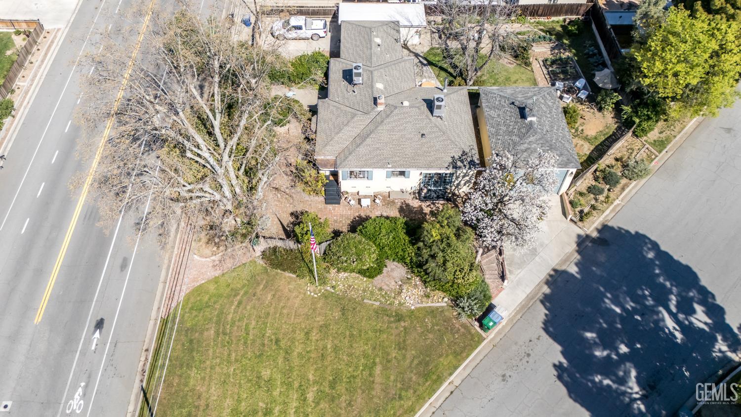 3003 Alta Vista Drive — photo 42