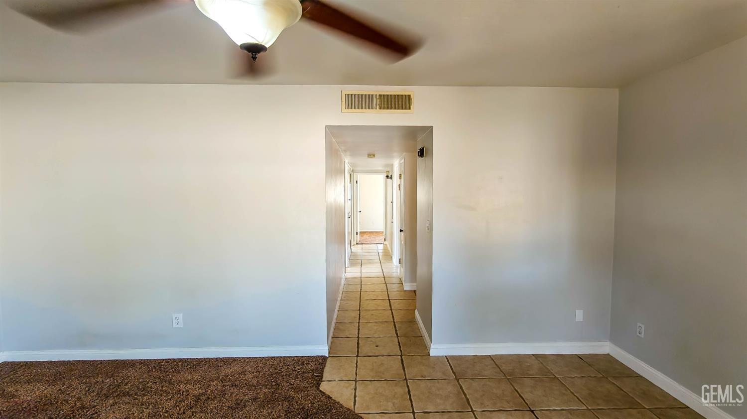 908 Roberts Lane — photo 16