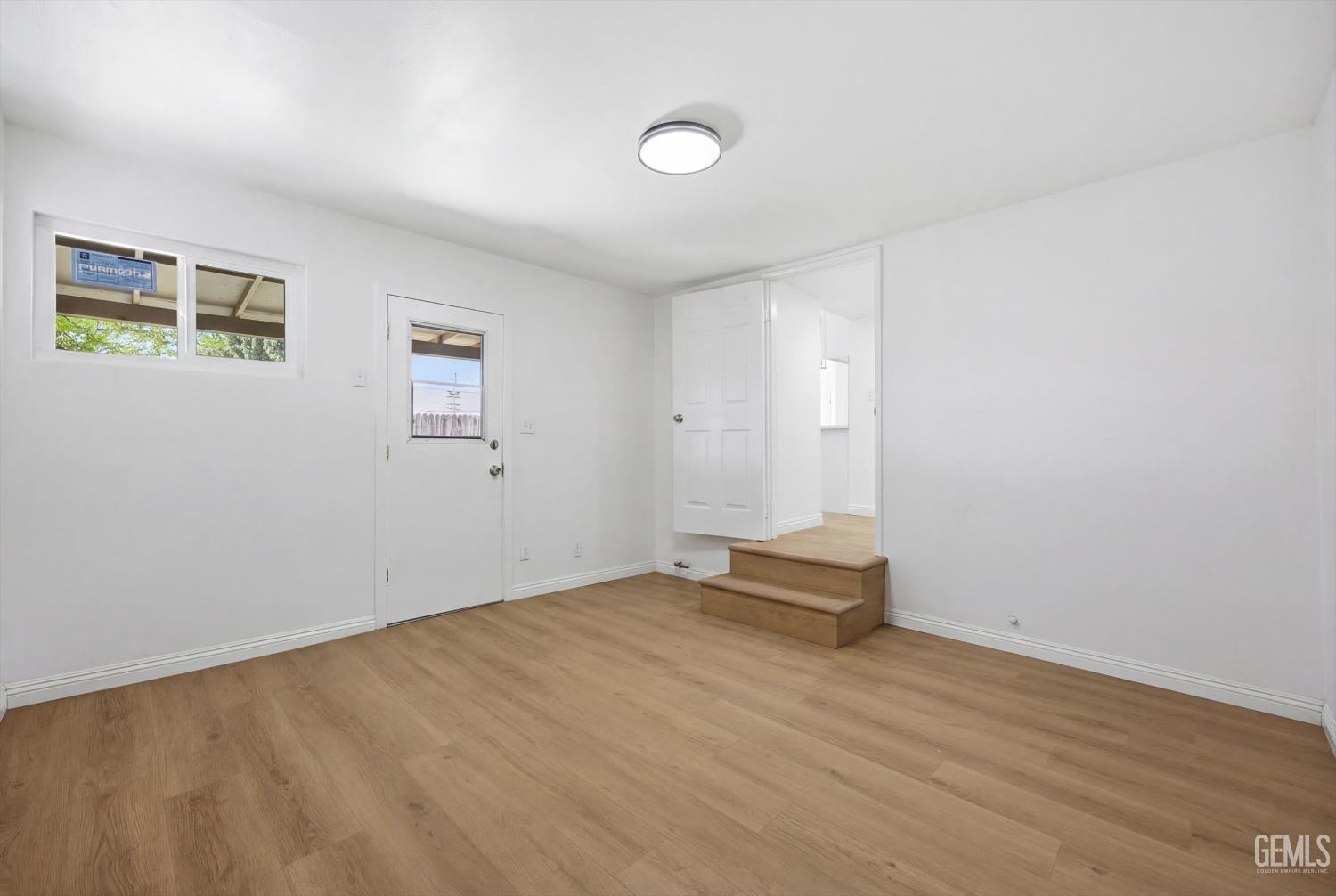 1615 Owens Street — photo 28
