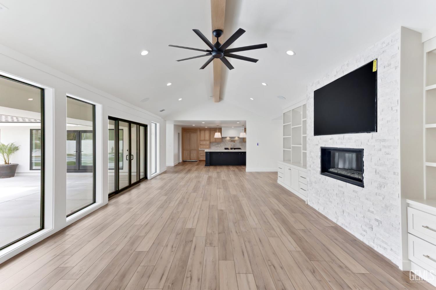 6600 Kane Way — photo 35