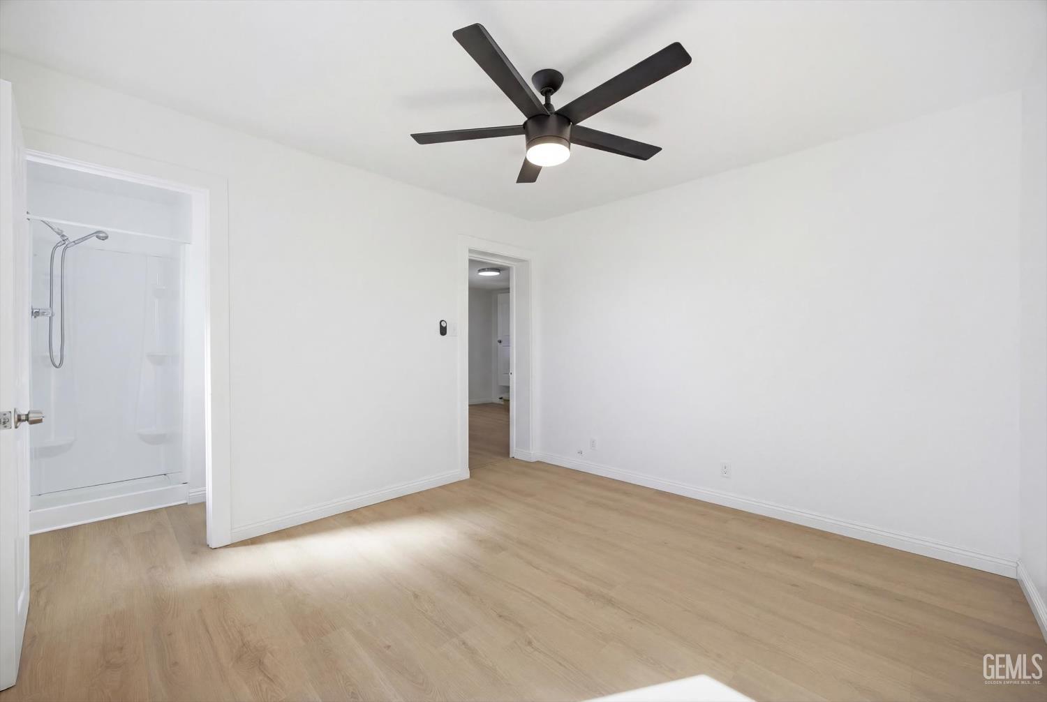 1615 Owens Street — photo 22