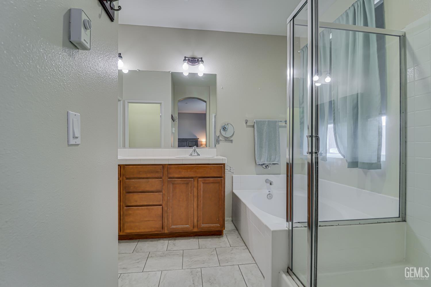 10905 Mountainside Drive — photo 16