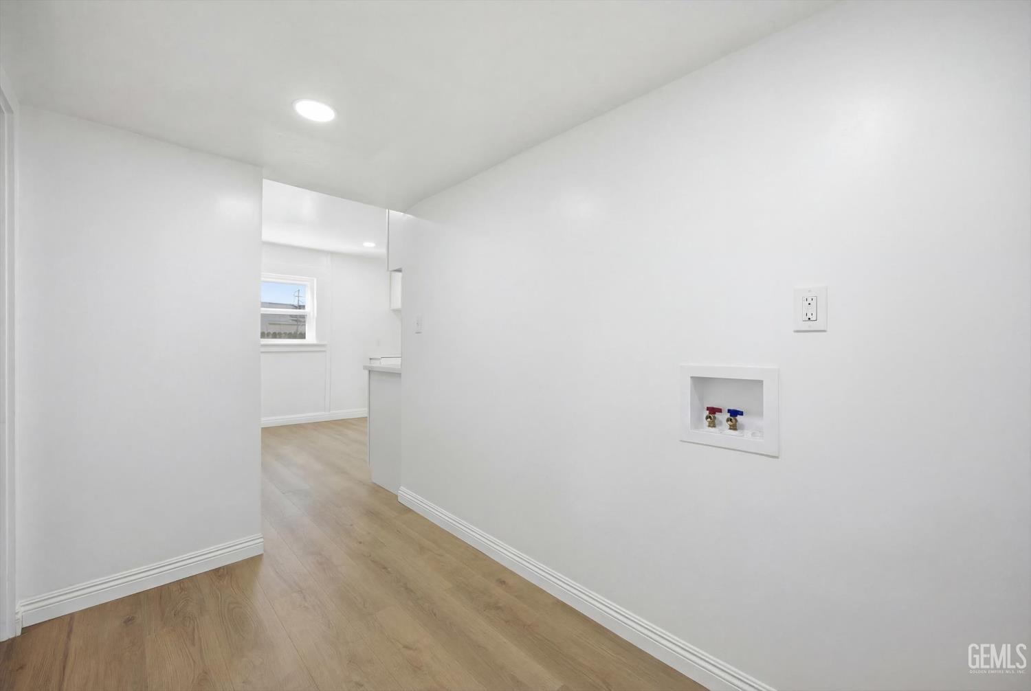 1615 Owens Street — photo 33