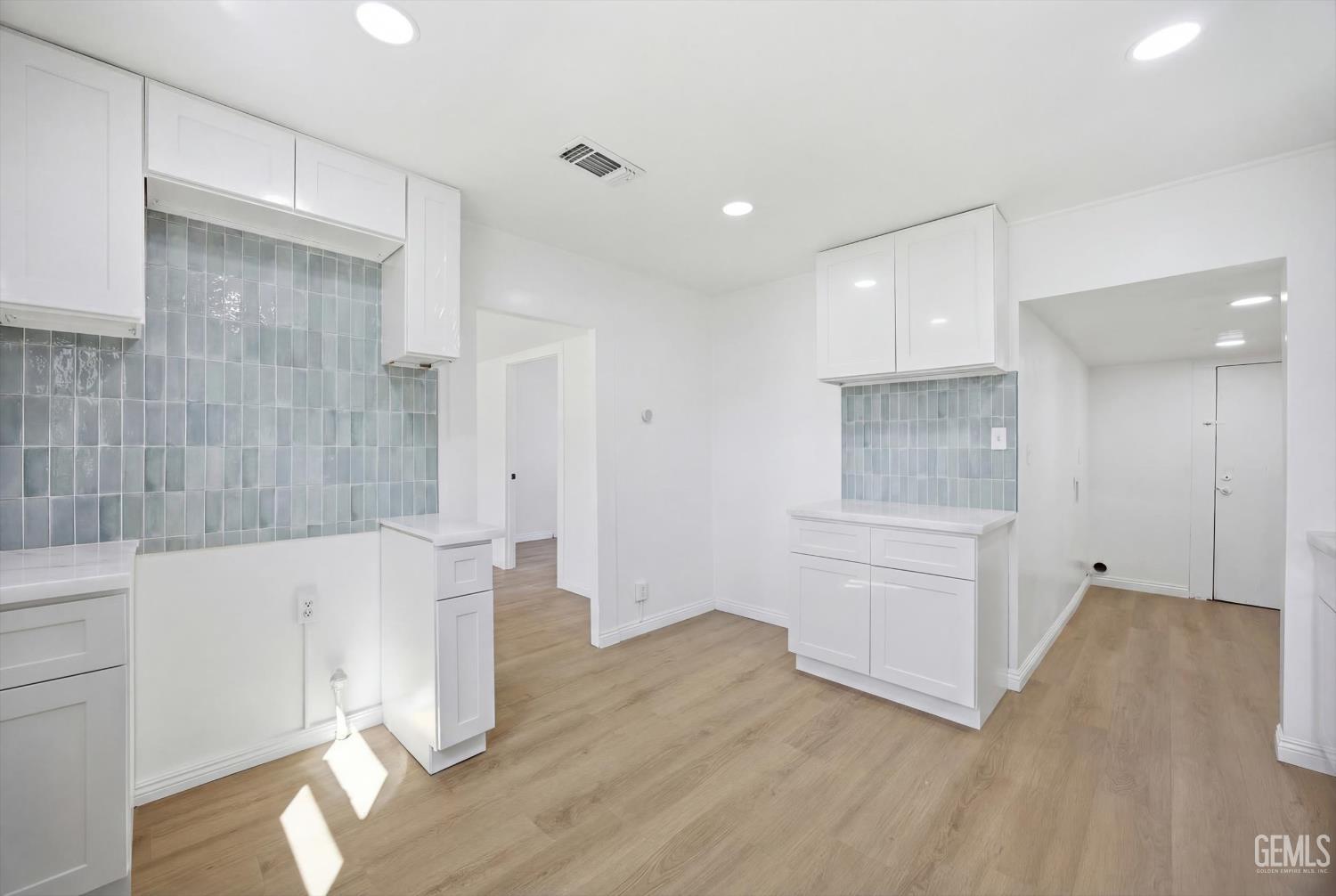 1615 Owens Street — photo 19