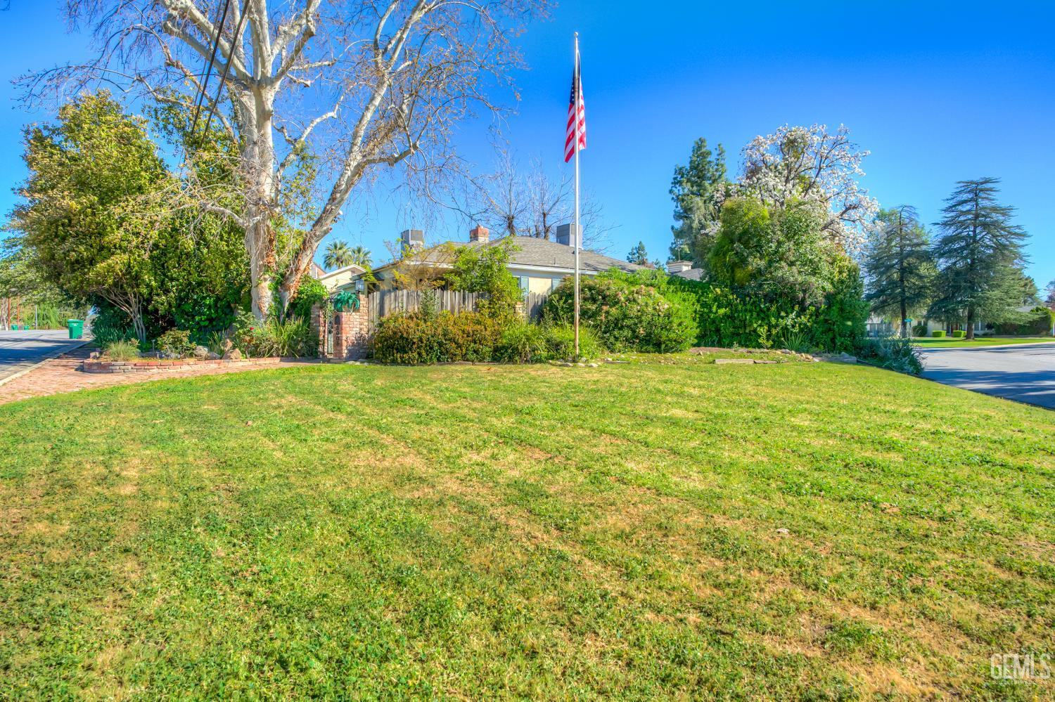 3003 Alta Vista Drive — photo 4