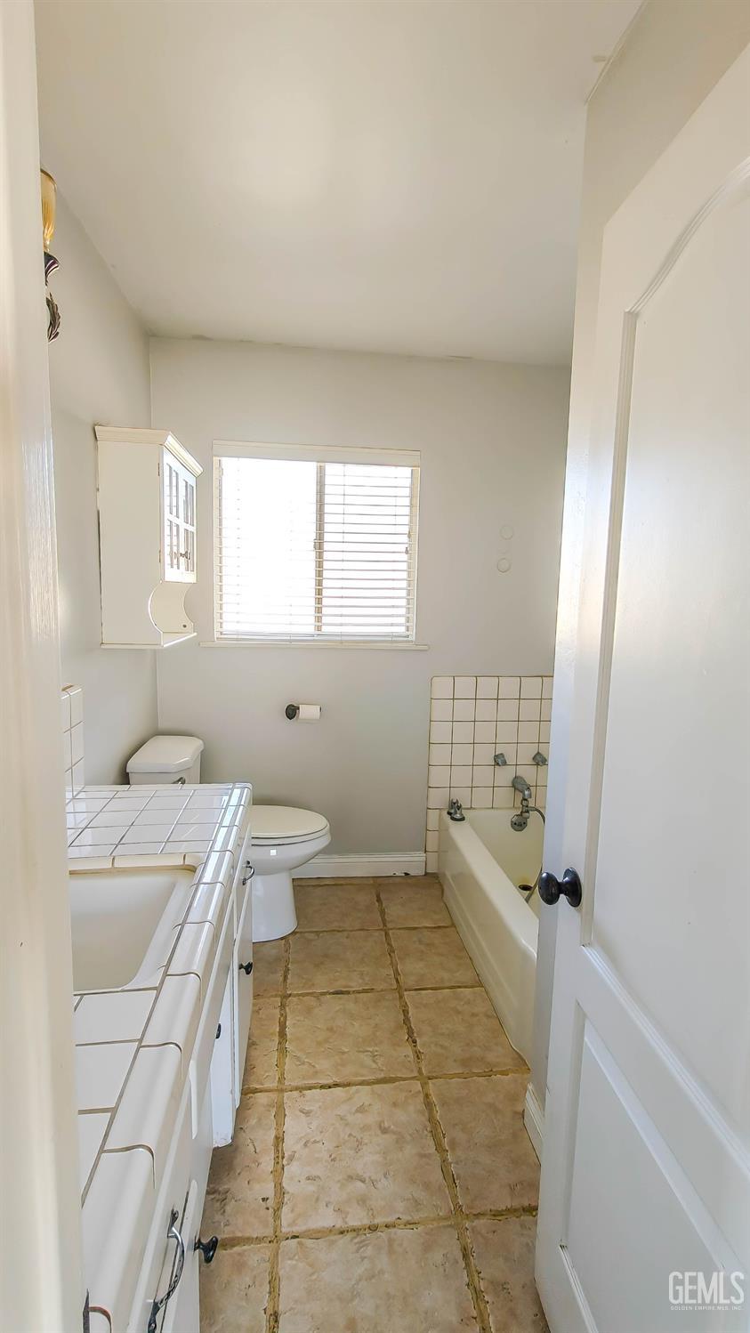 908 Roberts Lane — photo 19