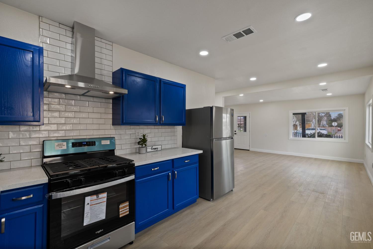 215 8th Street, Bakersfield, CA 93304 — photo 18