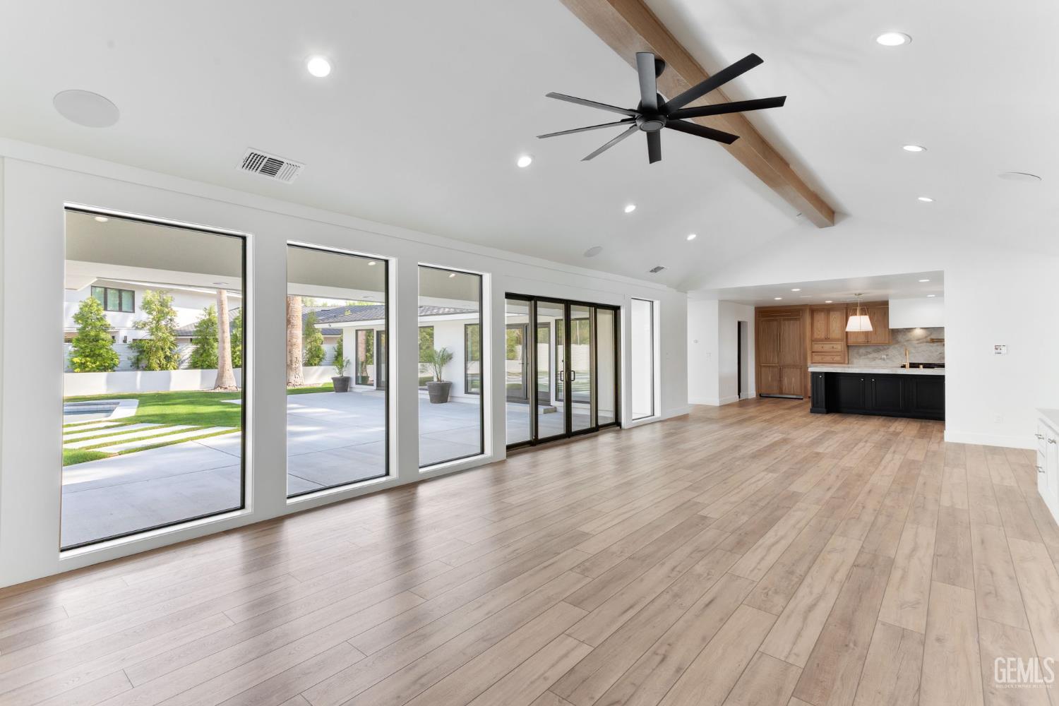 6600 Kane Way — photo 31