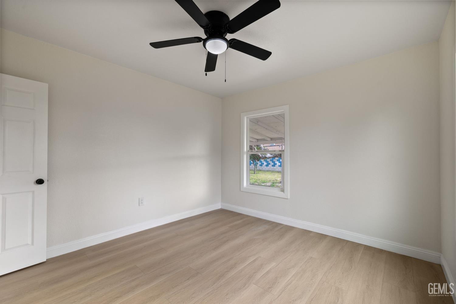 215 8th Street, Bakersfield, CA 93304 — photo 28