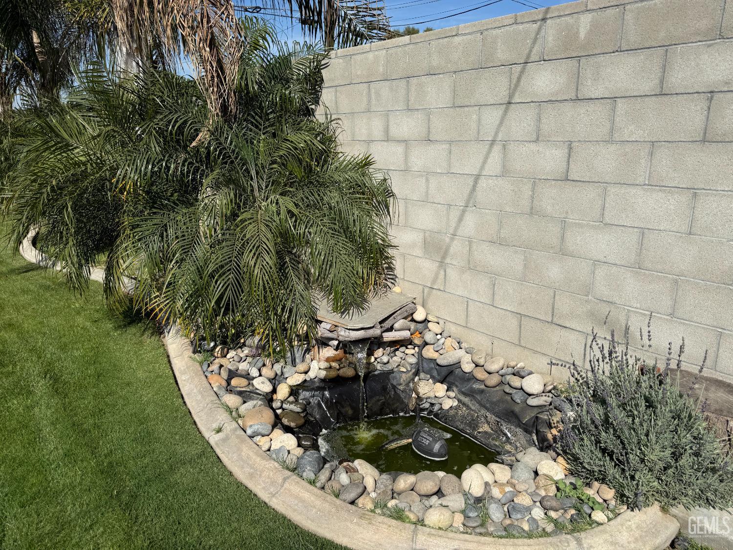 40 Sterling Road — photo 10