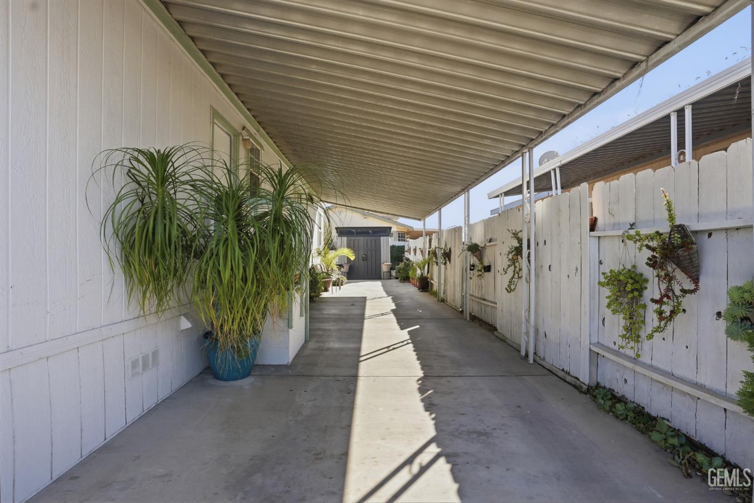1301 Taft Highway — photo 22