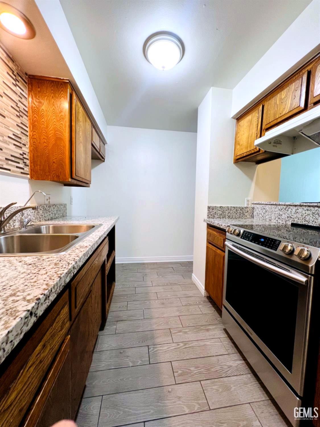 1001 Mcdonald Way — photo 5