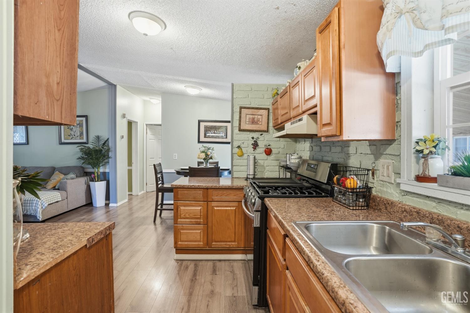 1301 Taft Highway — photo 13