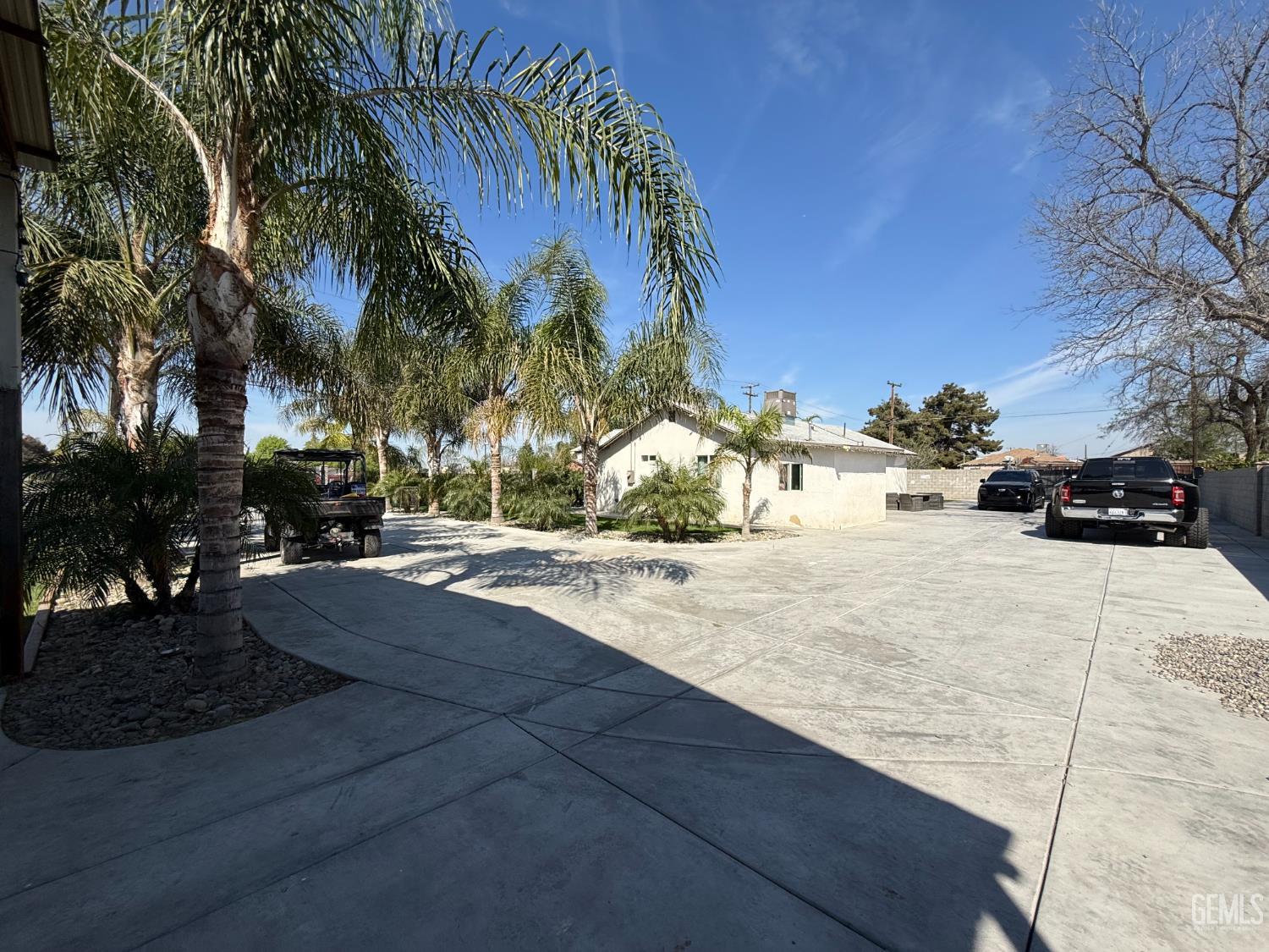 40 Sterling Road — photo 32